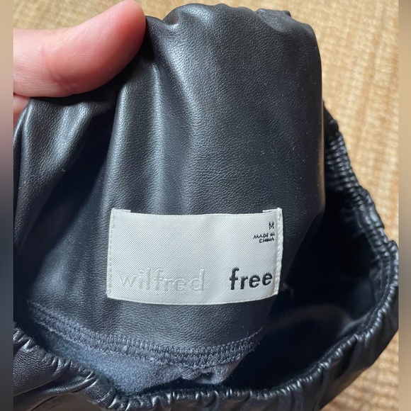 Wilfred Free Daria Vegan Leather Pant - Picture 3 of 3